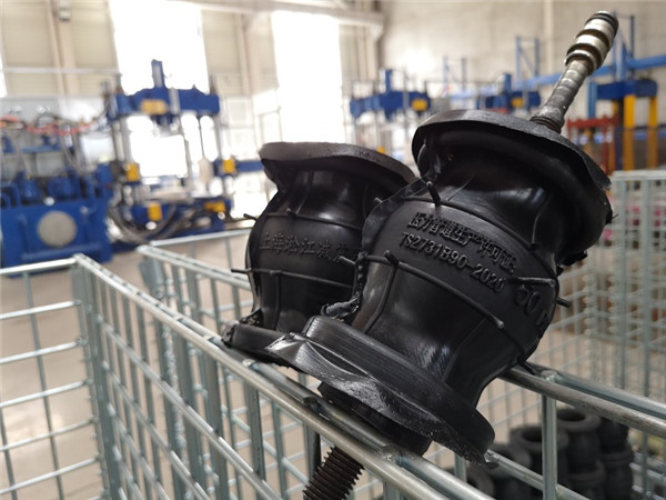 淞江集團(tuán)南通工廠部分橡膠軟連接車間試生產(chǎn)首次曝光